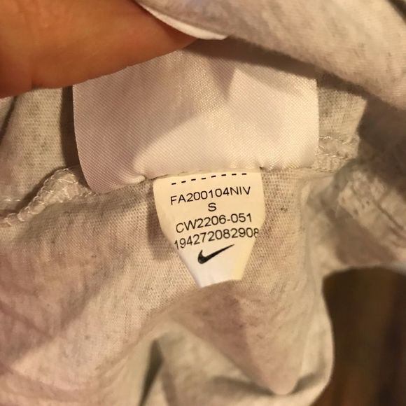 NIKE THE NIKE TEE gray large swoosh size s small black Nike symbol comfy - Picture 6 of 9